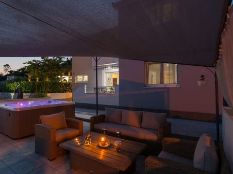 Villa "Roko" mit Whirlpool