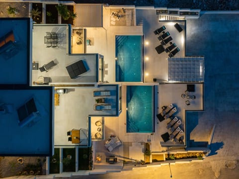 in Dvornica mit Privatem Pool