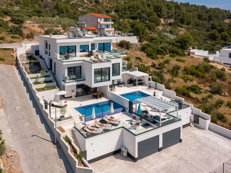 in Dvornica mit Privatem Pool - Podorljak
