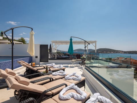 in Dvornica mit Privatem Pool