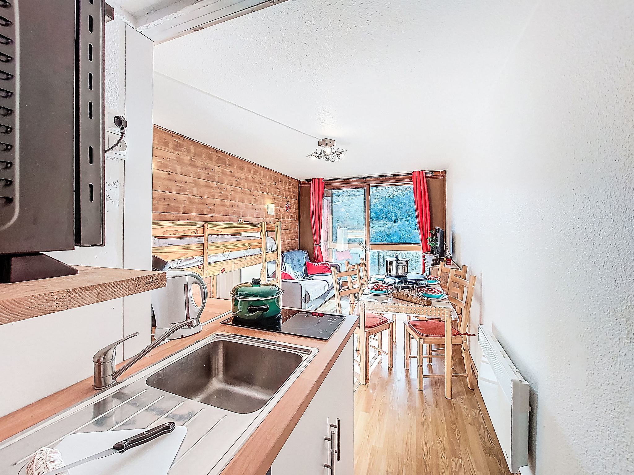 Kitchen / Dining Room