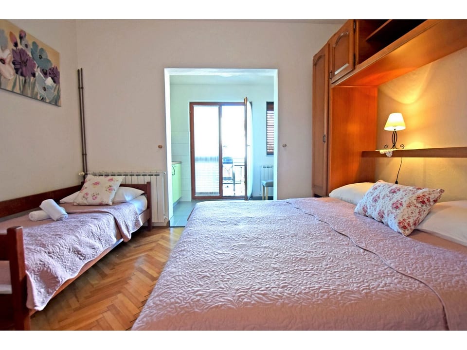 Apartments and Room Adriana - Unit 370761-13
