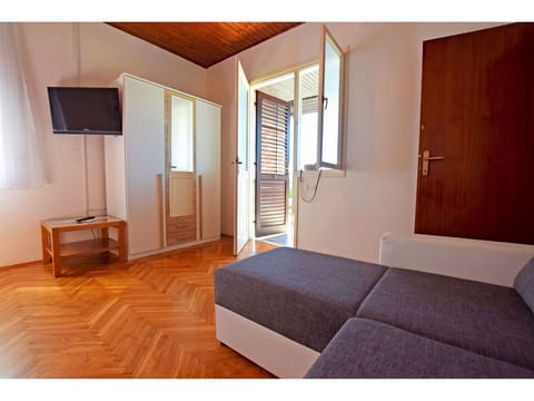 Apartments and Room Adriana - Unit 370762-13