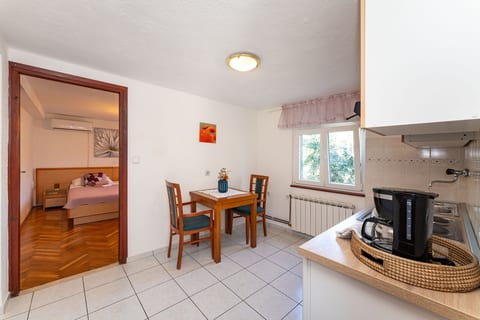 Apartments and Room Adriana - Unit 370764-13