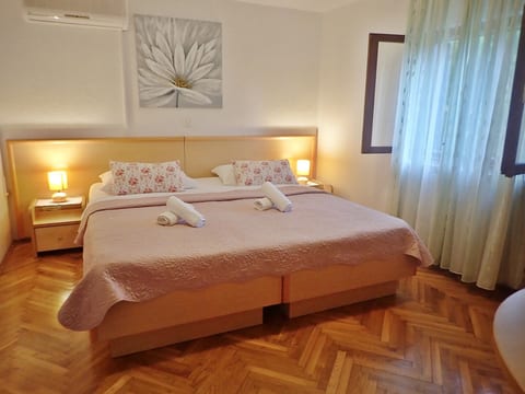 Apartments and Room Adriana - Unit 370764-13