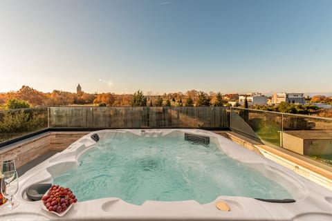 Villa Nancy - Unit 378094-13