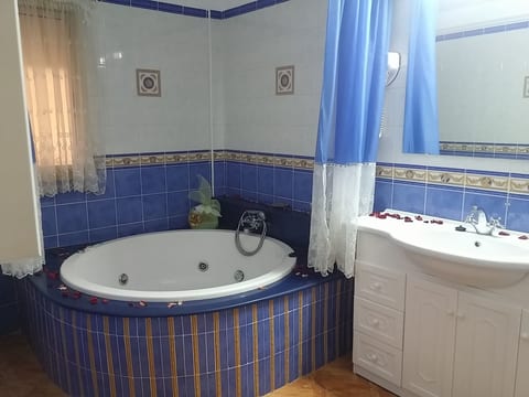 mit Jacuzzi