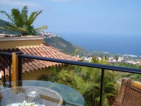 Superior 1-Zimmer-Wohnung mit Terrasse und Meerblick