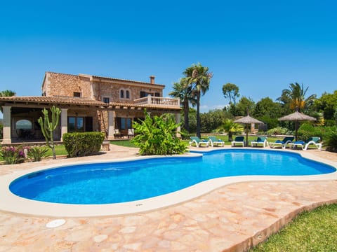 Fantastische Finca mit überdachter Terrasse