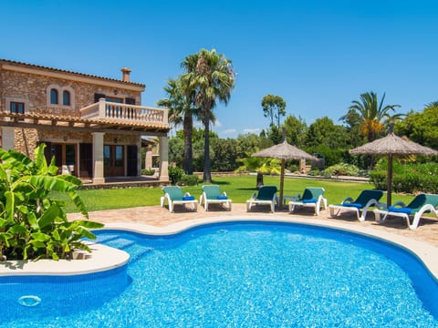Fantastische Finca mit überdachter Terrasse