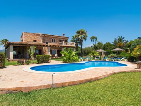 Fantastische Finca mit überdachter Terrasse