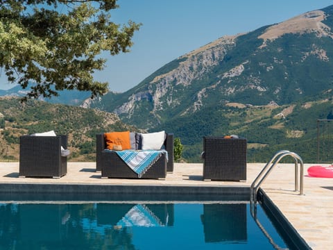 Ca Quattrocchi, Marcheholiday