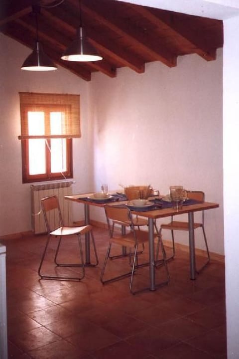 Zweijährige Terrassenwohnung