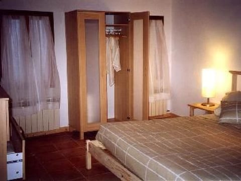 Zweijährige Terrassenwohnung