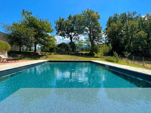 Ferienvilla 'Checello' mit privatem Pool