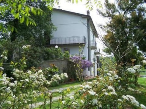 Capriolo' Wohnung Erdgeschoss