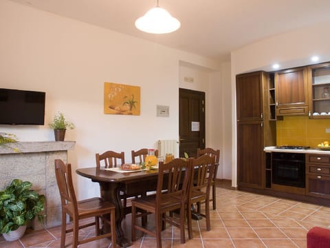 Wohnung in Centola mit gemeinsamem Pool, Terrasse und Grill