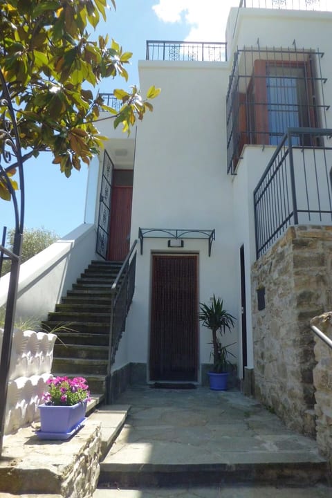 Isolabella