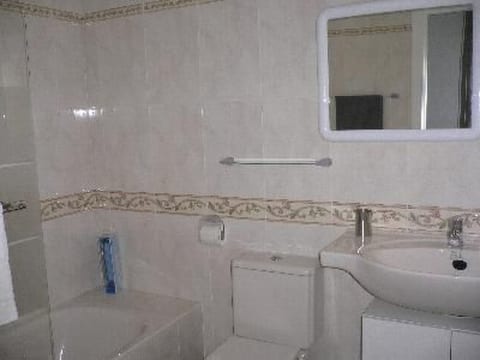Großzügiges Ferienappartement mit Balkon