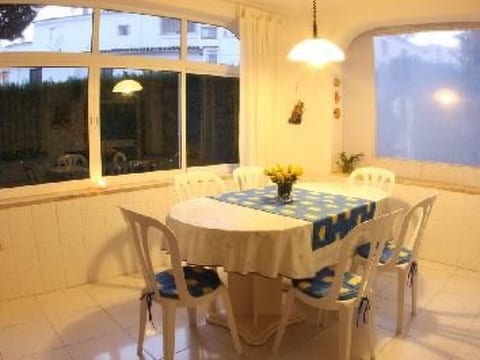 Casa Gudi