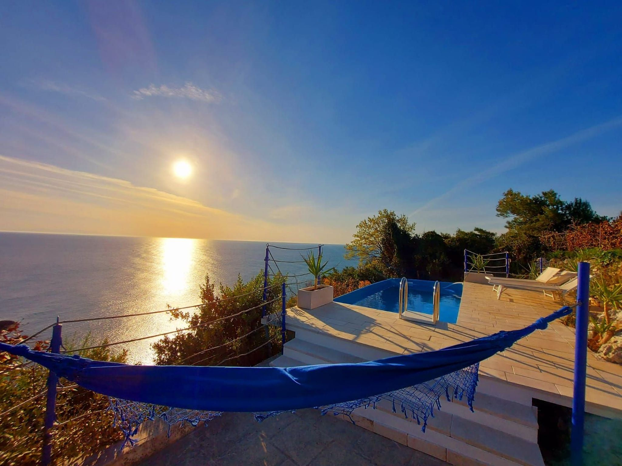 Buchtblick-Villa am Meer mit exklusivem Pool