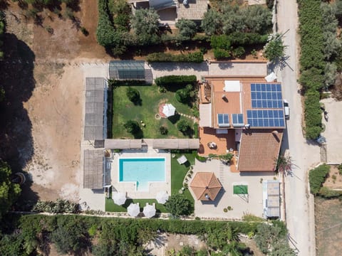 Angenehmes Haus mit privatem Pool