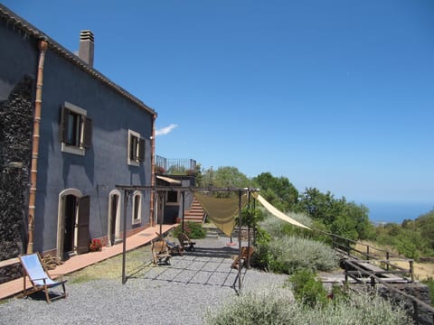 Casa Etnea" mit Terrasse