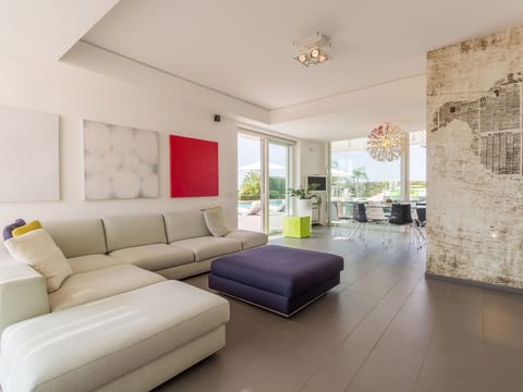 Anthea, Villa mit Pool und Fußball-Tennisplatz nur wenige Kilometer vom Strand