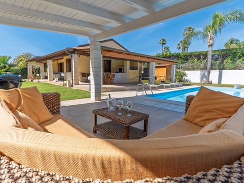 Sterlizia, Villa mit Pool in Meeresnähe