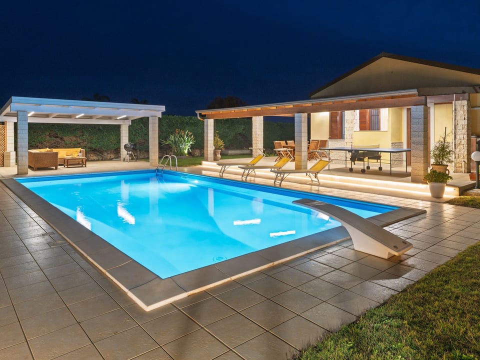Sterlizia, Villa avec piscine près de la mer - Scicli