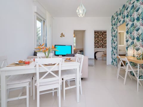 Villa Teti, mit Schwimmbad und in der Nähe des Strandes