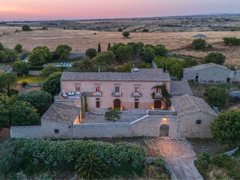 Scifazzo, typisch sizilianische Villa mit Swimmingpool - Marina di Ragusa