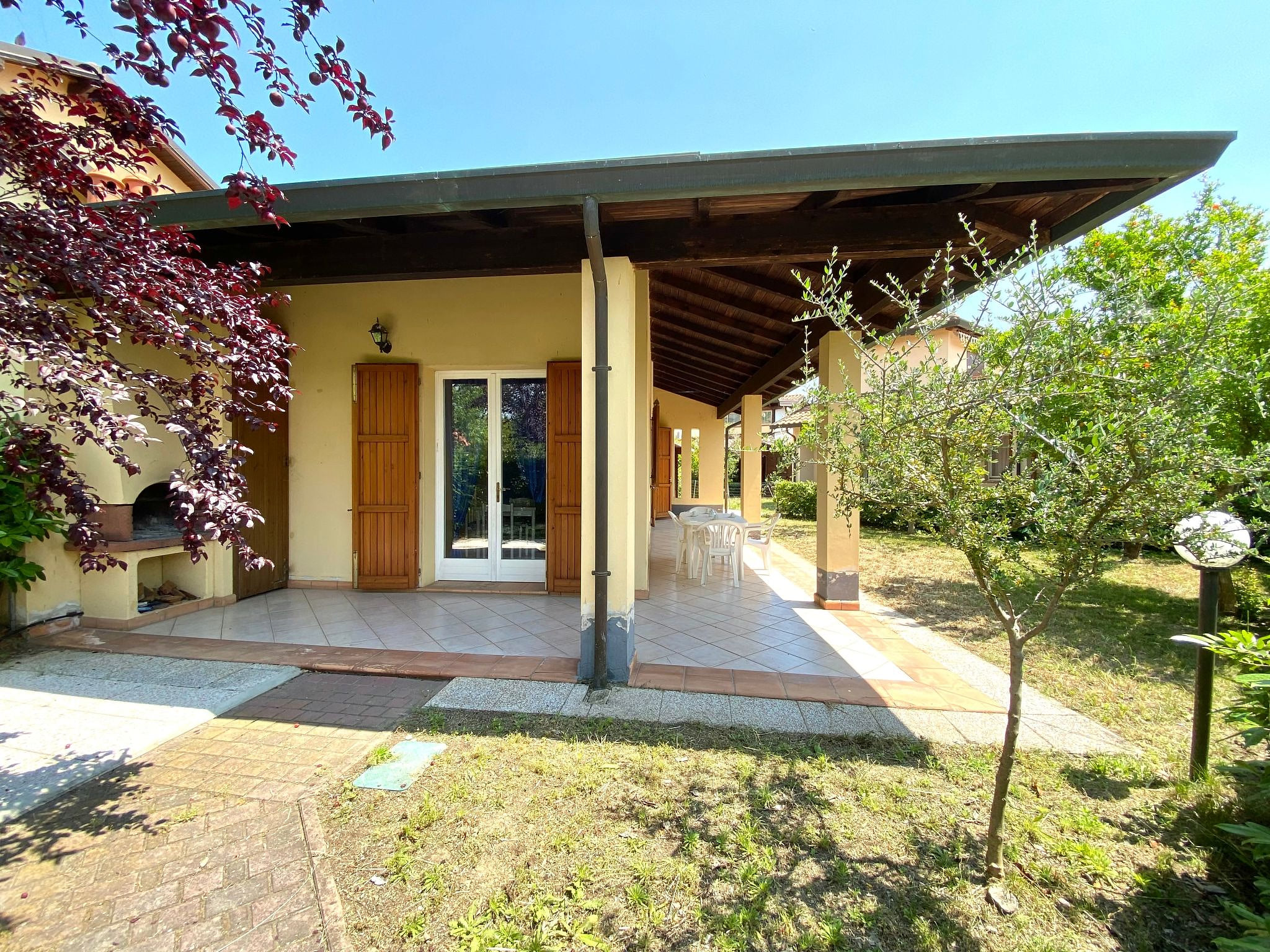 Elegantes Haupthaus, großer Garten, 2 Klima