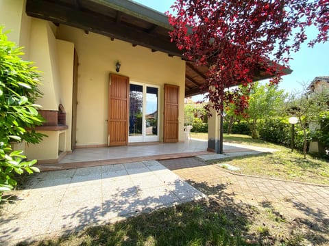 VILLA TAHAA