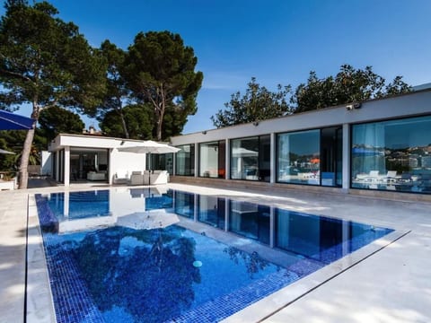 "Casa Blau Villa"