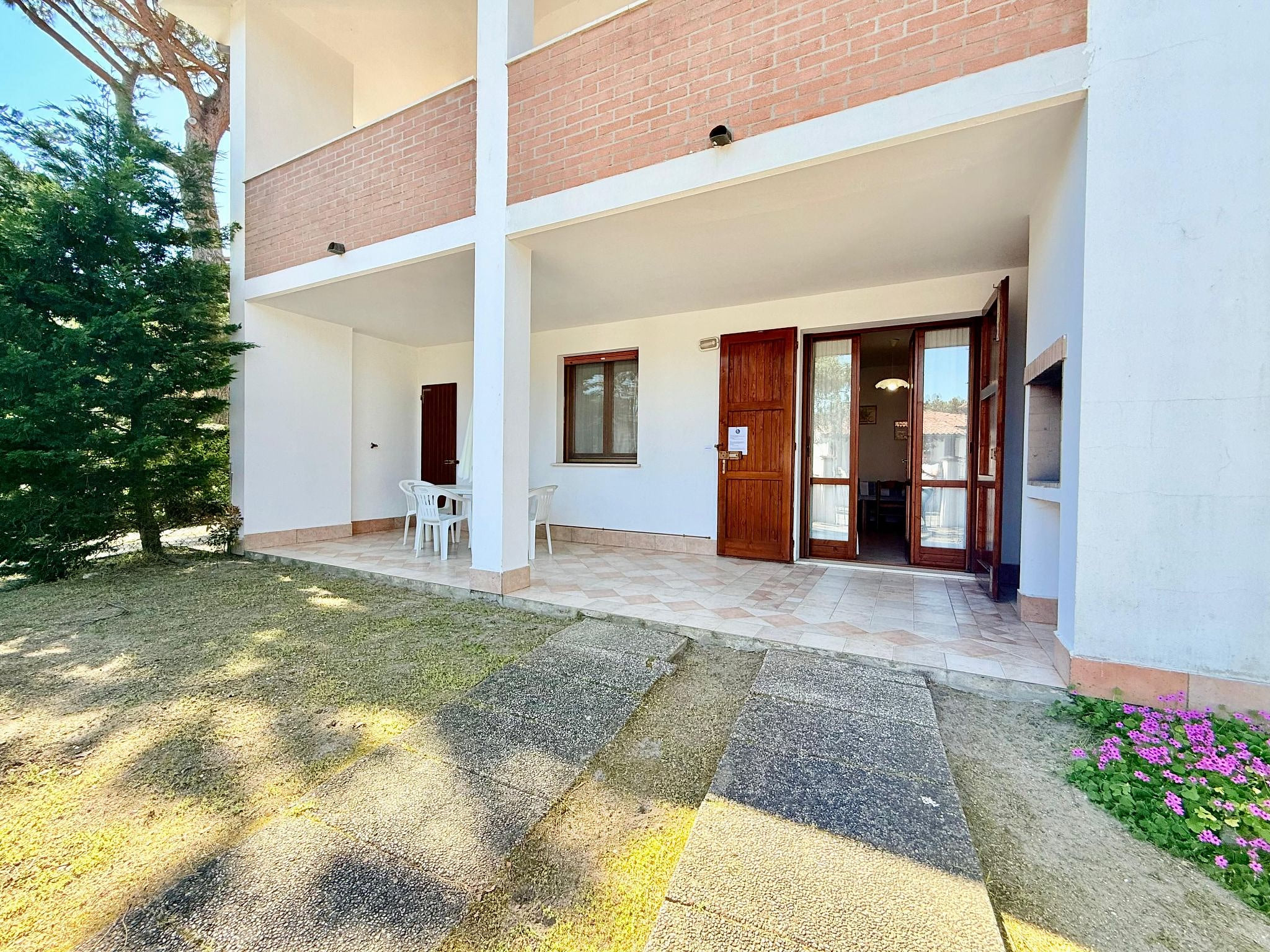 3-Zimmer-Villa, Erdgeschoss, 2 Gärten, Klima