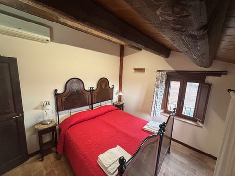 Rote Wohnung Bauernhaus