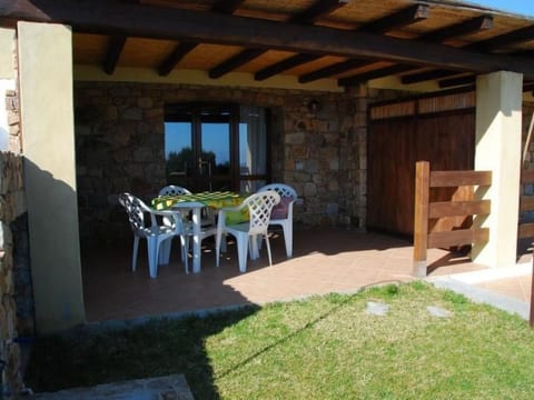 Haus in Torre Dei Corsari mit Privatparkplatz