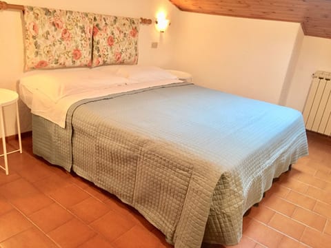 Wohnung nr. 2 im Casa Mary mit Balkon und Seeblick