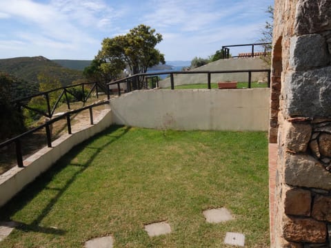 Haus in Torre Dei Corsari mit Privatparkplatz