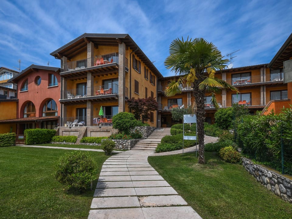 Appartamento a Moniga Del Garda con vista lago - Moniga del Garda