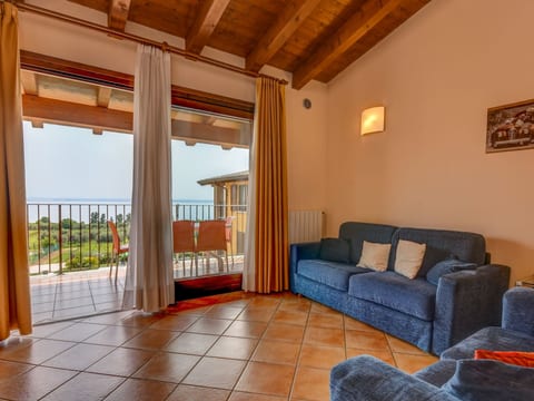 Wohnung in Moniga Del Garda mit Seeblick