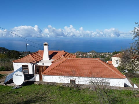 Ruhige Finca Topo del Drago mit Meerblick