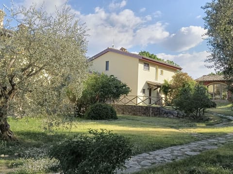 Wohnung "Glicine"