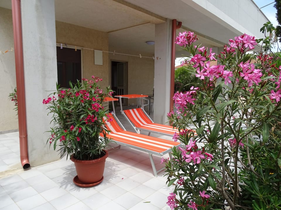 mit grosser Terrasse direkt am Meer - Marina di Modica