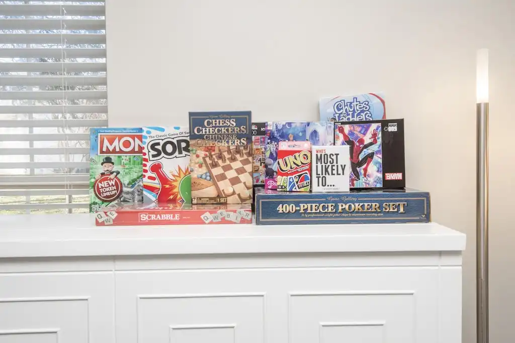 Games! Games! - Pool Home~EVERY Amenity~SAFE Neighborhood! - Knoxville