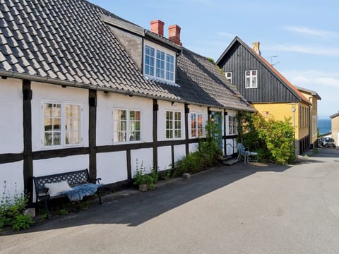 "Frederikke" - 300m from the sea