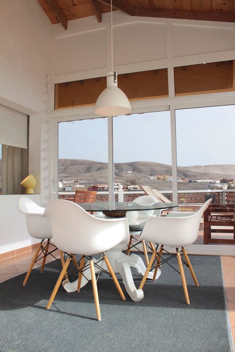 Großes modernes Ferienapartment Villa Atlantico