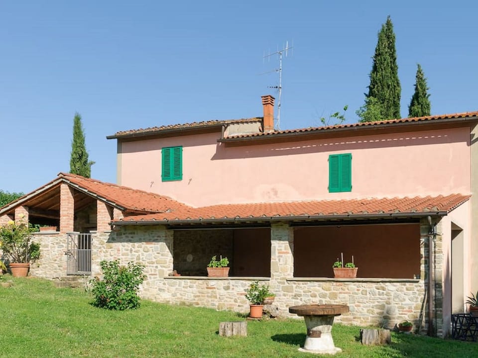 'Yellow House - Arezzo