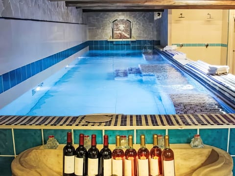 Pool Indoor